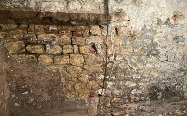 Les conséquences d’un mur humide dans la maison Les conséquences d'un mur humide dans la maison